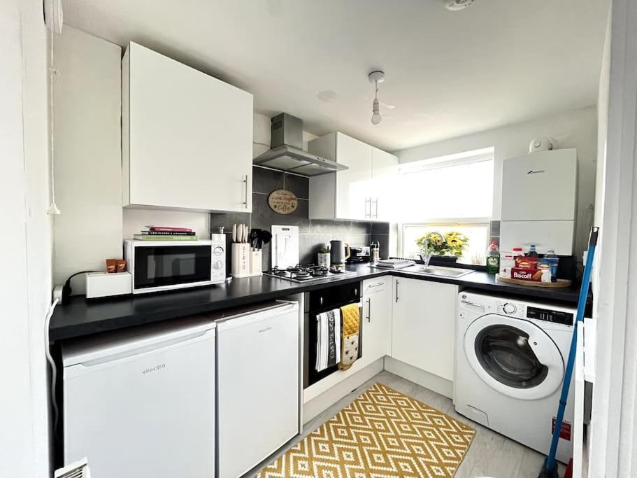 Central Winchester Serviced Apartments Ngoại thất bức ảnh